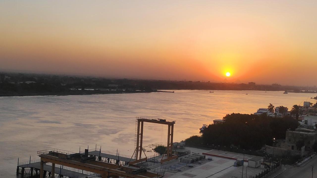 Appartement Nile Pyramidal View Caïro