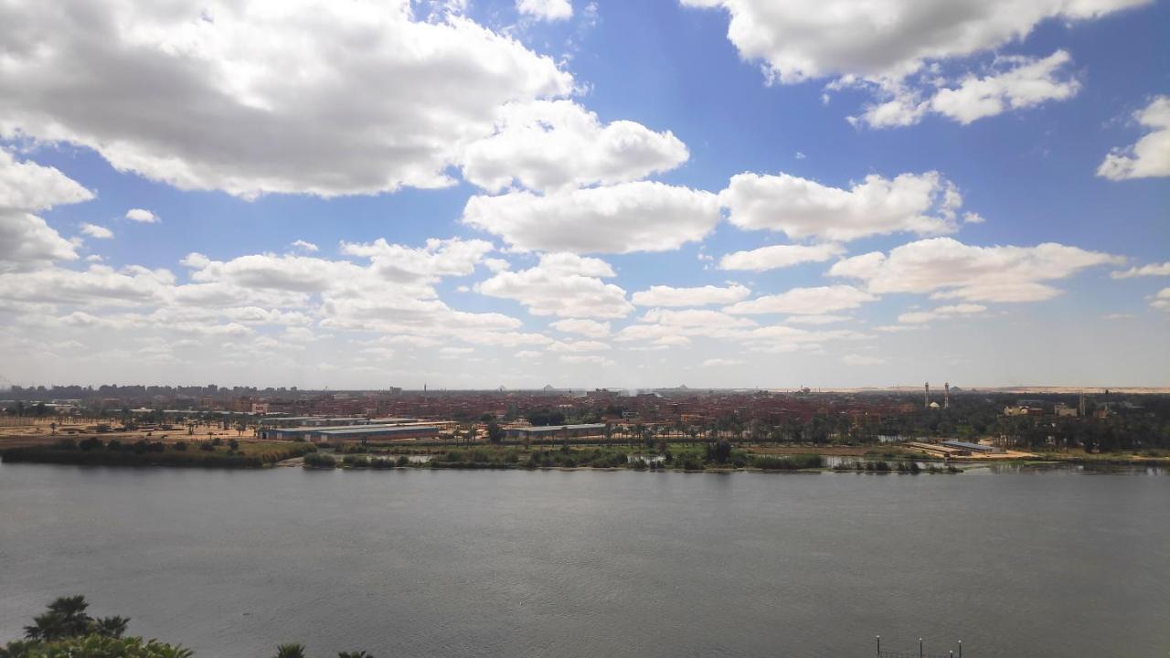 Nile Pyramidal View Appartement Caïro